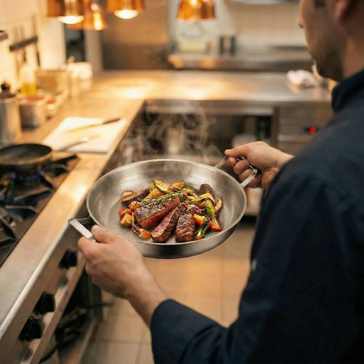 Poêle à Sauté en Titane à Deux Poignées